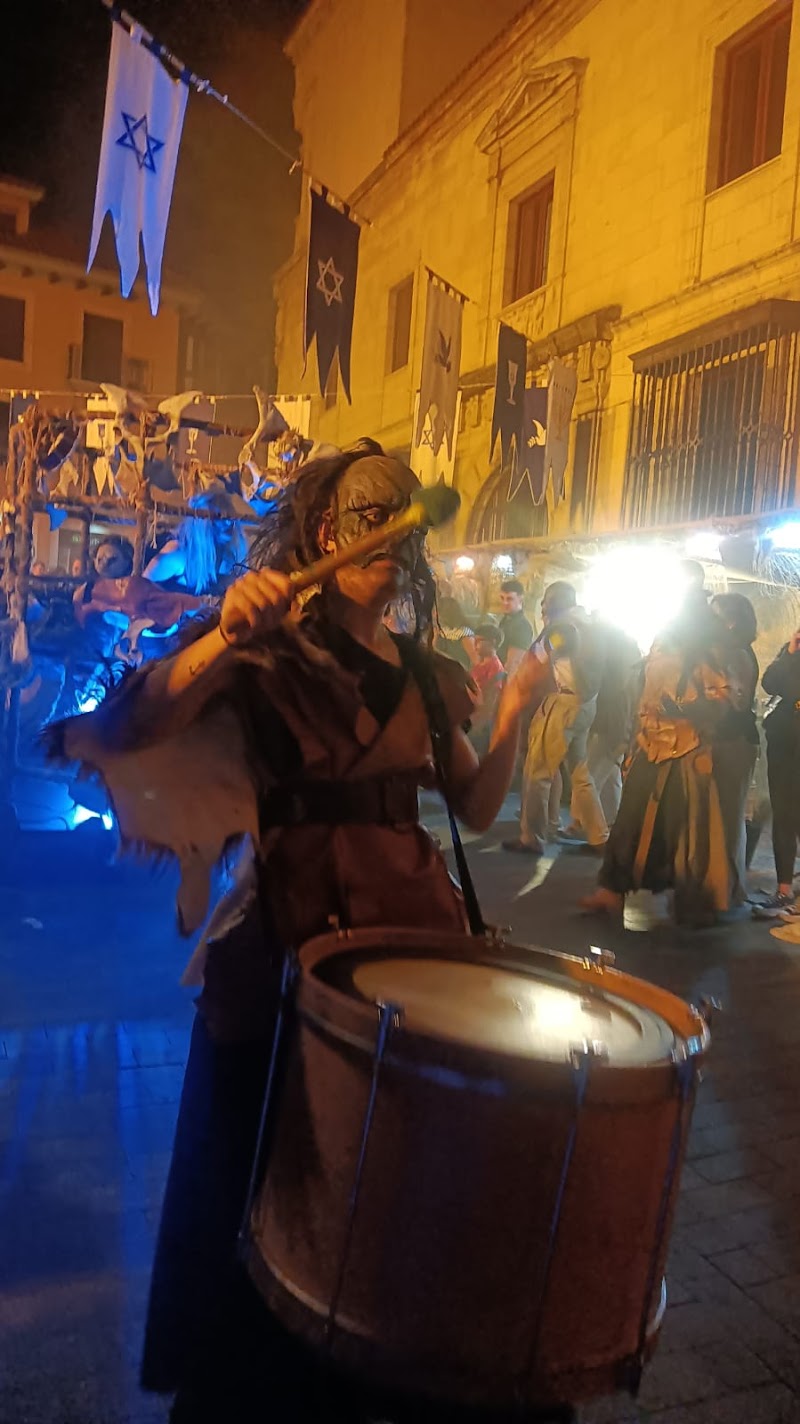 Paseo por el Casco Histórico y Mercado Medieval de las Tres Culturas
