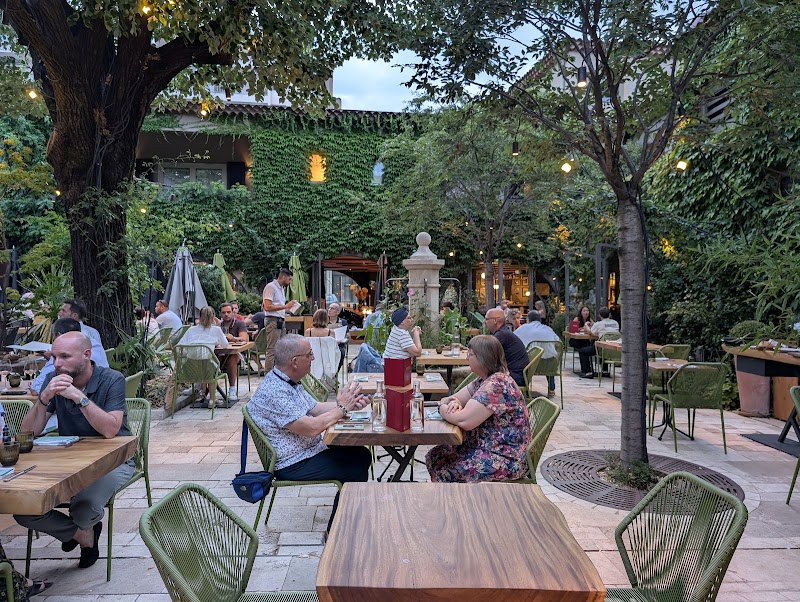 Mittagessen im Bistro André (Valence)
