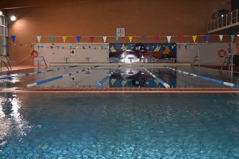 Municipal Indoor Pool : baignade en intérieur