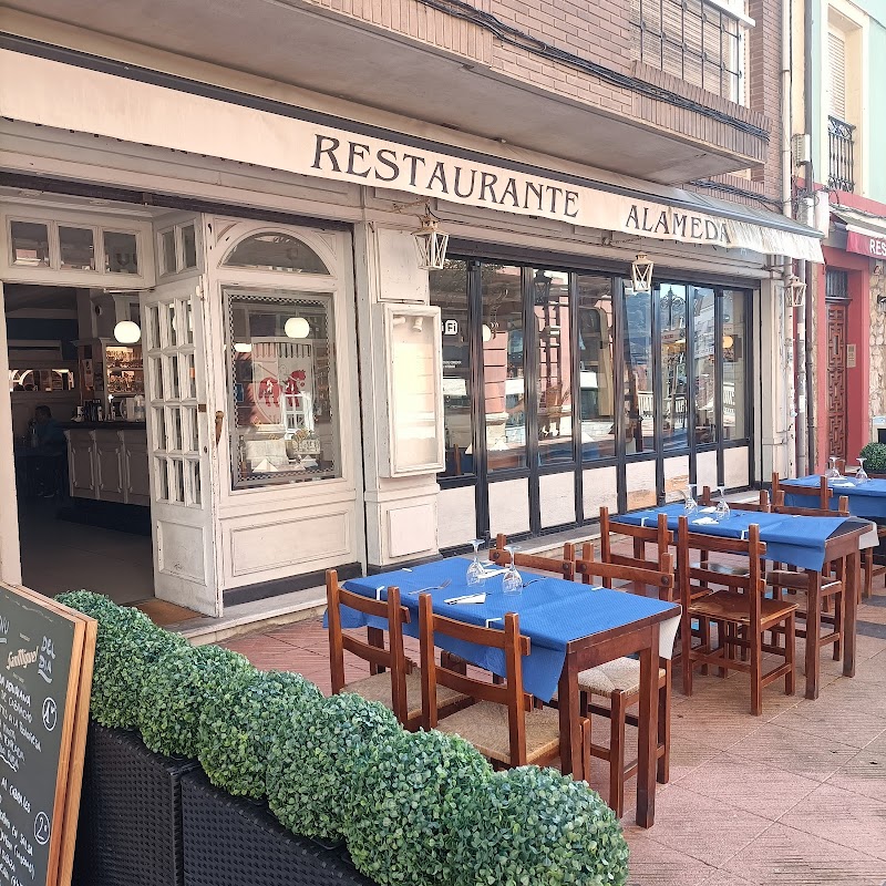 Comida en Restaurante Alameda