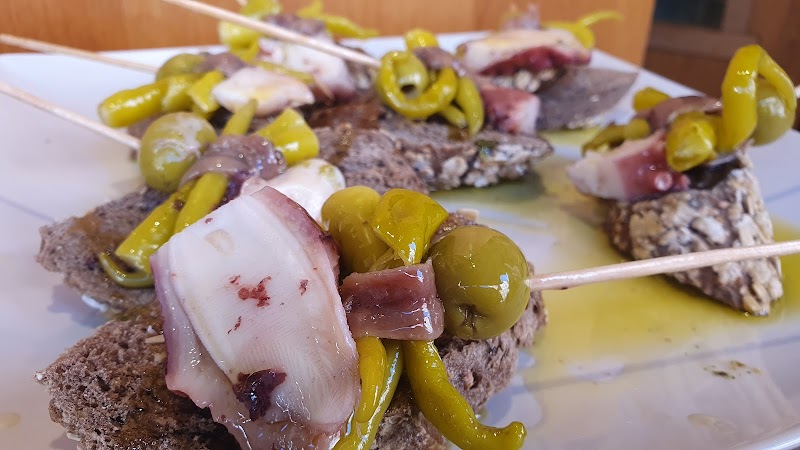 Kafea eta atsedenaldia: Cafetería gastro La Gilda