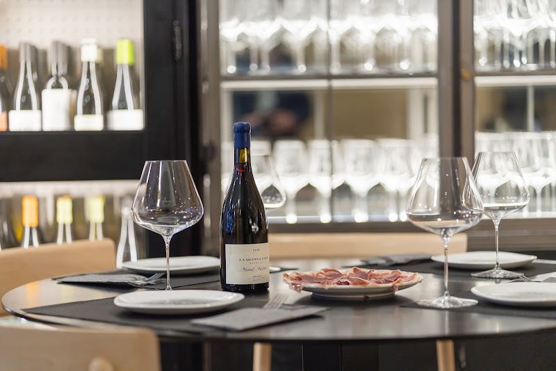 Pintxos and Drinks at Ongi Etorri-Bar y Restaurante