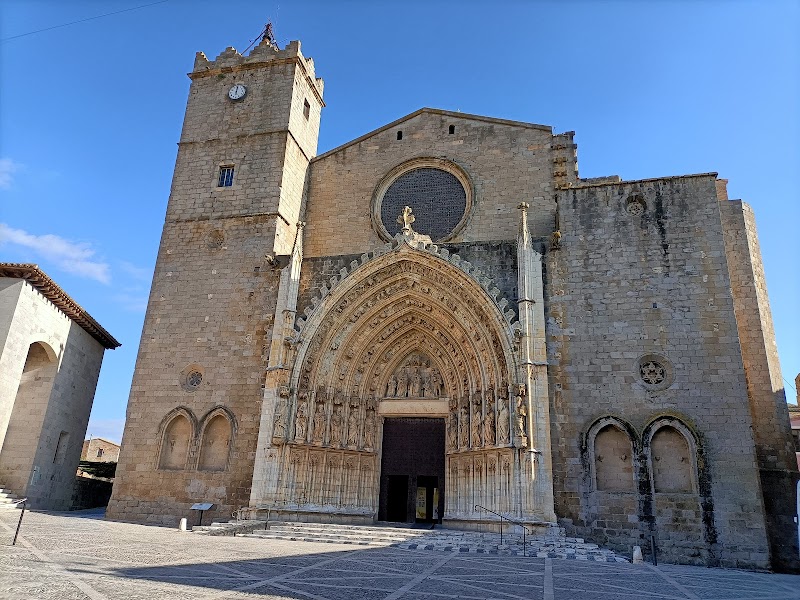 Transporte a Castelló d'Empúries para el Mercado Medieval