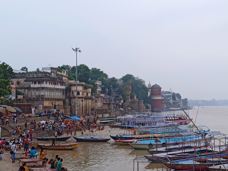 Assi Ghat Afternoon Stroll
