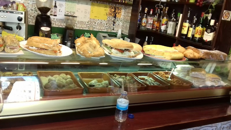 Tarde de pinchos en Bar La Viña Miranda