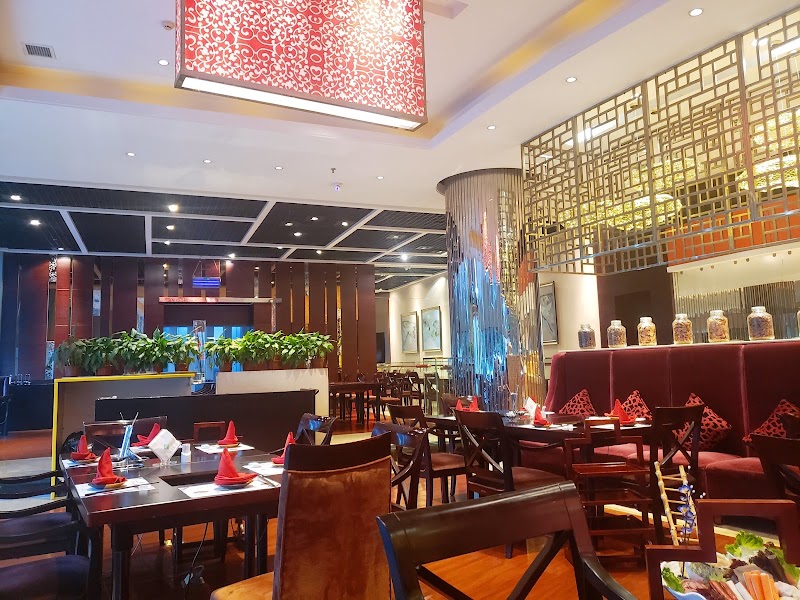 Opcional: Cena en Hei LongTan Da YuTou Hotpot