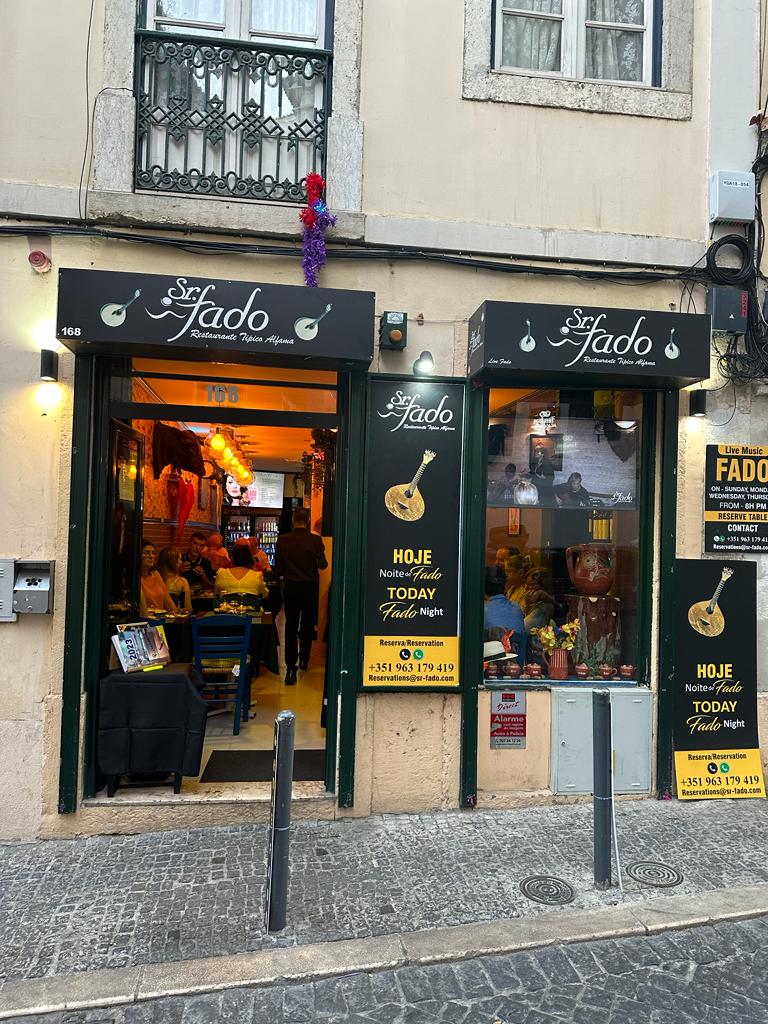 Almuerzo en Sr. Fado Restaurante Típico