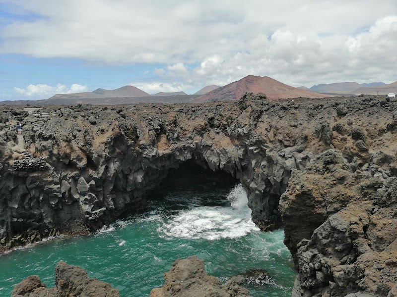 Ruta panorámica en coche por Los Hervideros y Las Salinas