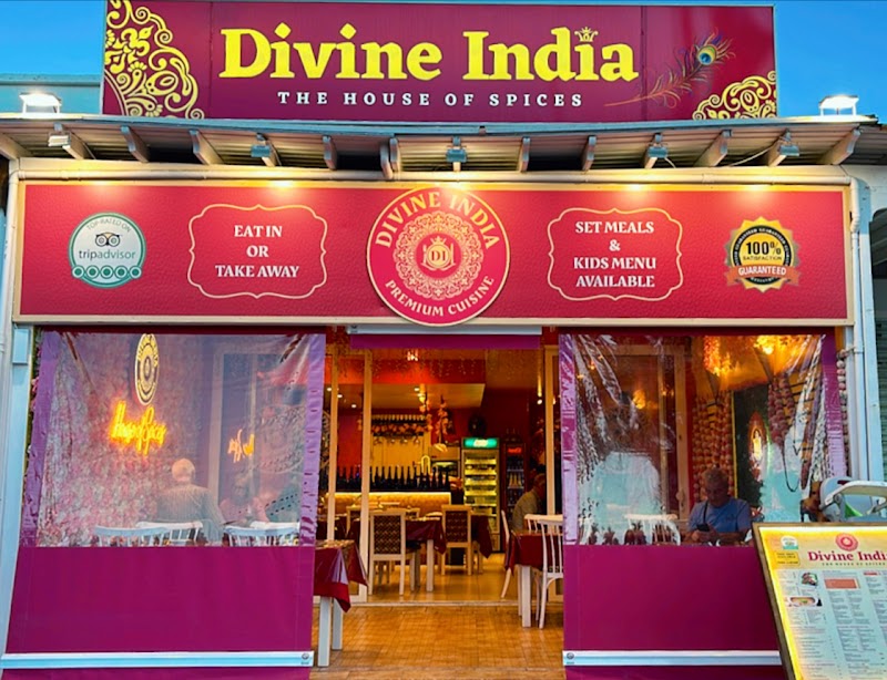 Almuerzo en Divine India