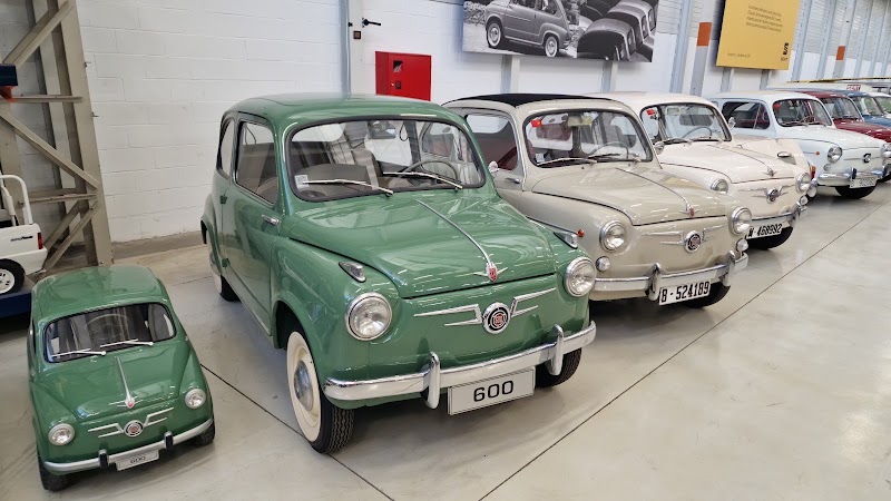 Exposición "La Seat: Fàbrica de Transformacions" en el Castell de Montjuïc