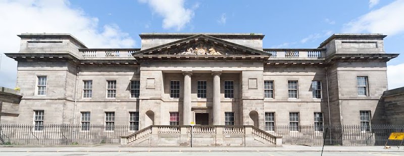 Visita a Custom House Leith