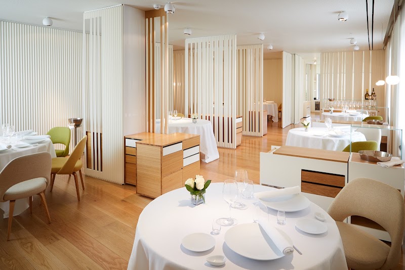 Déjeuner au Restaurante El Portal del Echaurren