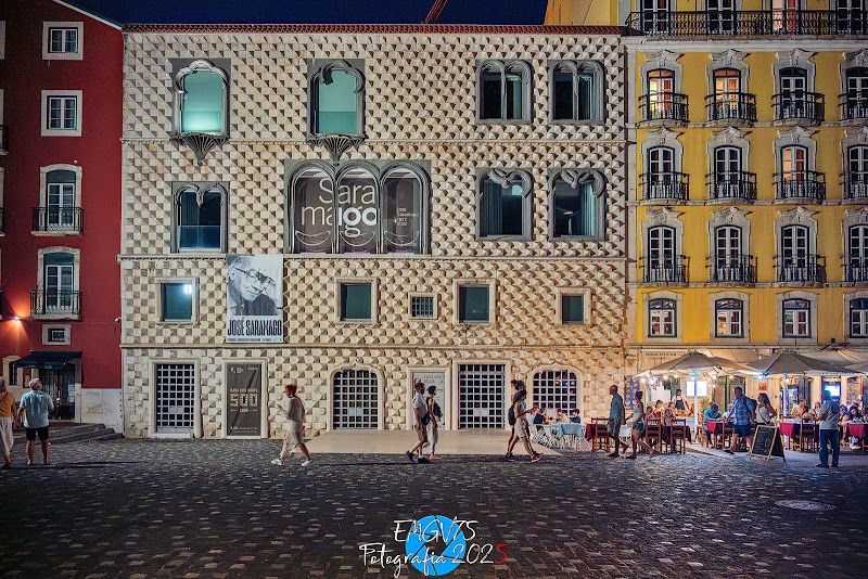 Casa dos Bicos y Fundación José Saramago