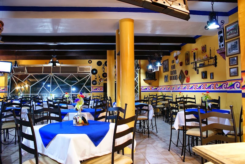 Comida en Emilianos
