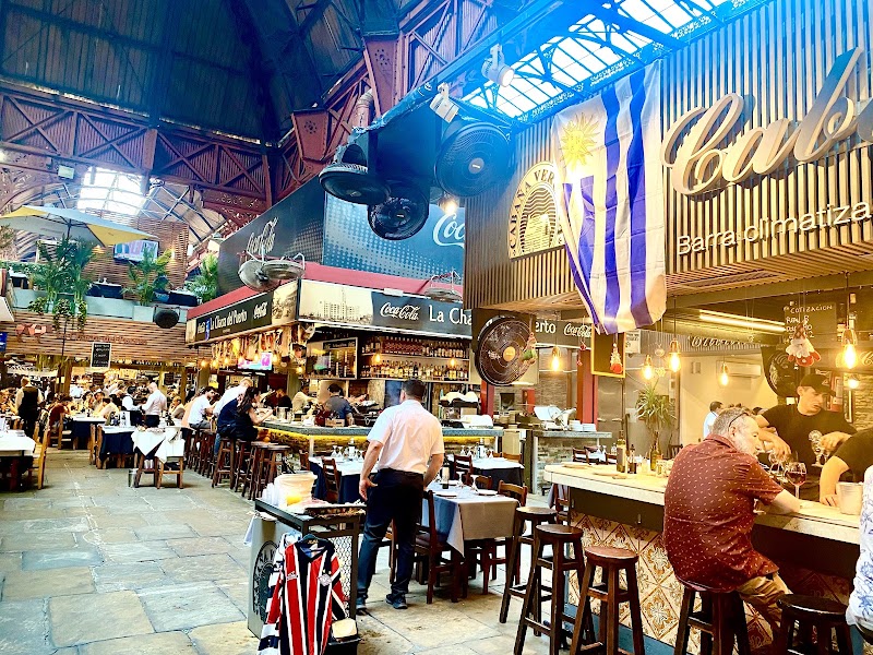 Paseo por el Mercado Navideño de la Ciudad Vieja