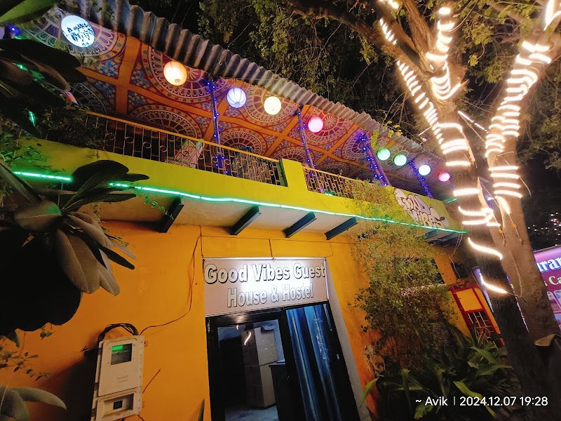 Almuerzo en Good Vibes Cafe