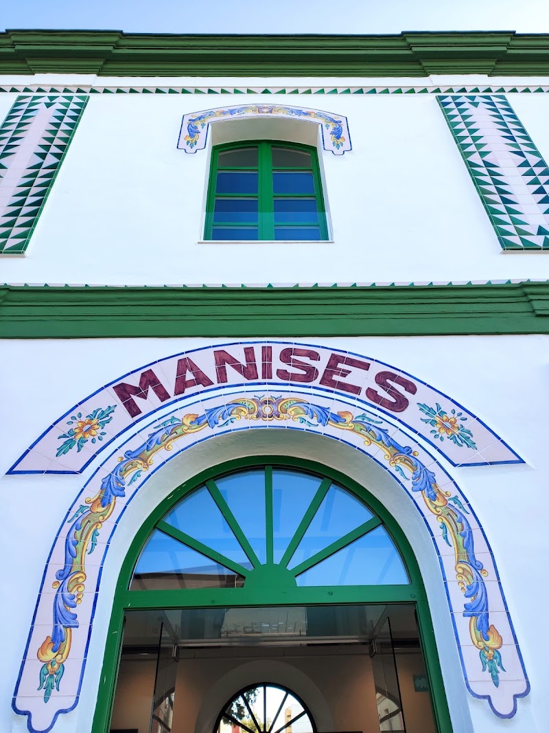 Visita a la Tourist Info Manises / Oficina de Turismo