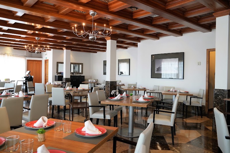 Lunch at Restaurante Cel & Mar