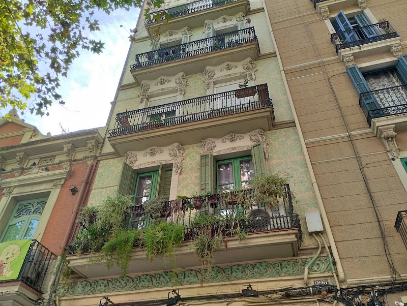 Paseo matinal por la Rambla del Poblenou