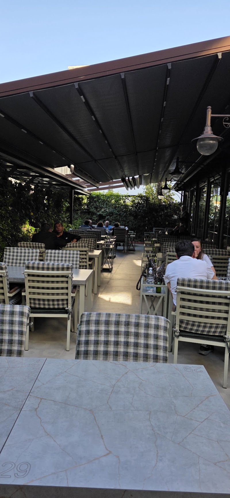 Almuerzo en Kordon Balık Pişiricisi