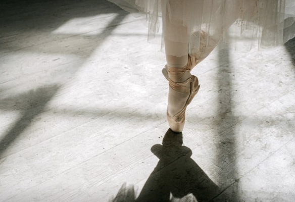 Devon Hayes - Dancer