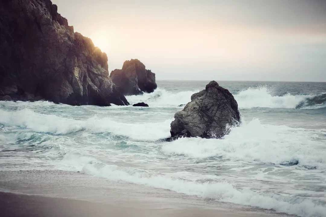There is no key to happiness, the door is always open There is no key to happiness, the door is always open