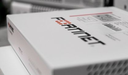 CVE‑2025‑64155: FortiSIEM (RCE no autenticado, CVSS 9.4/9.8)