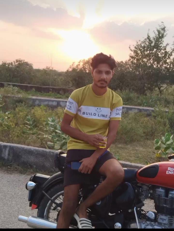 Monu profil fotoğrafı