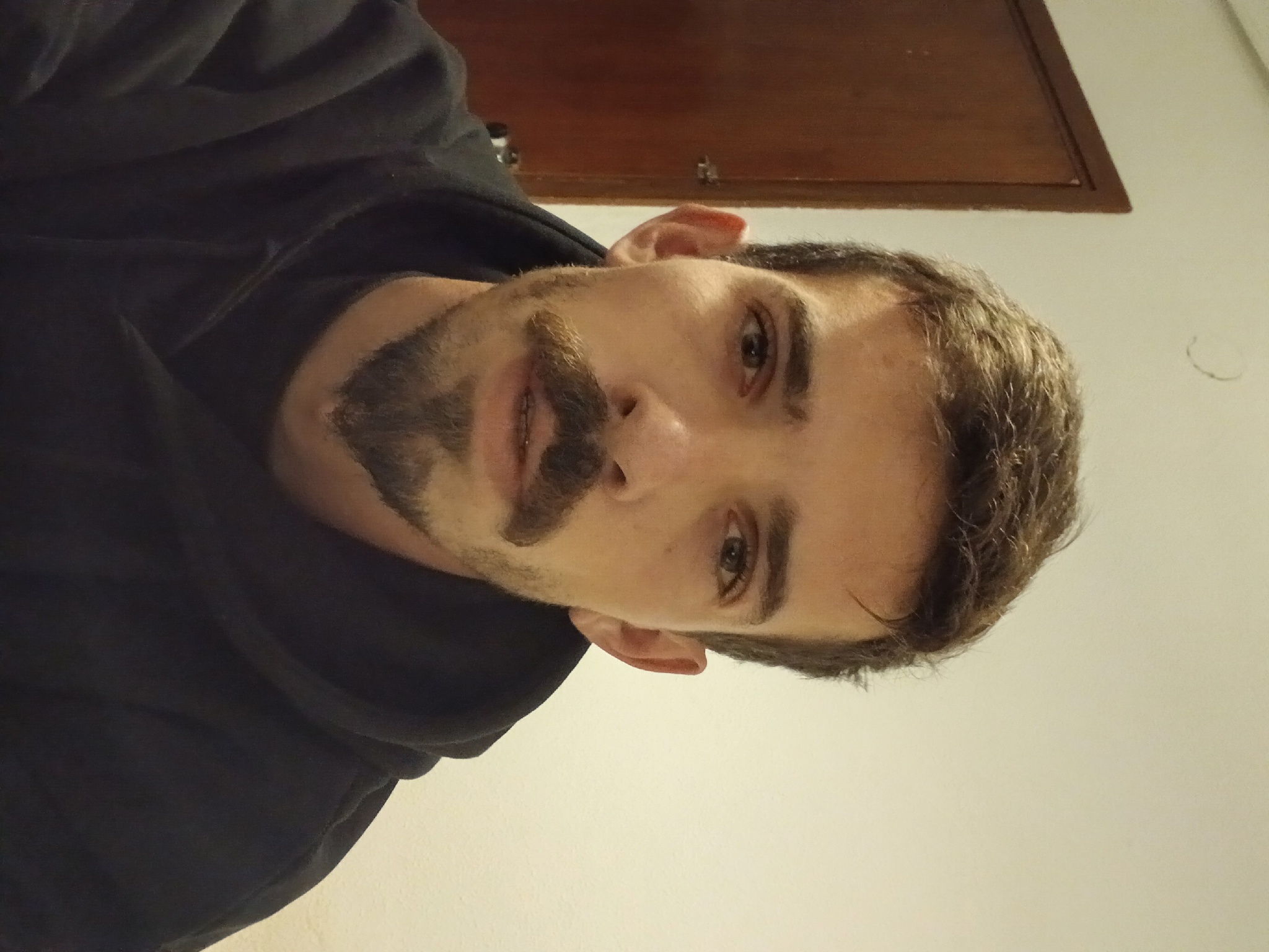 Anton profil fotoğrafı