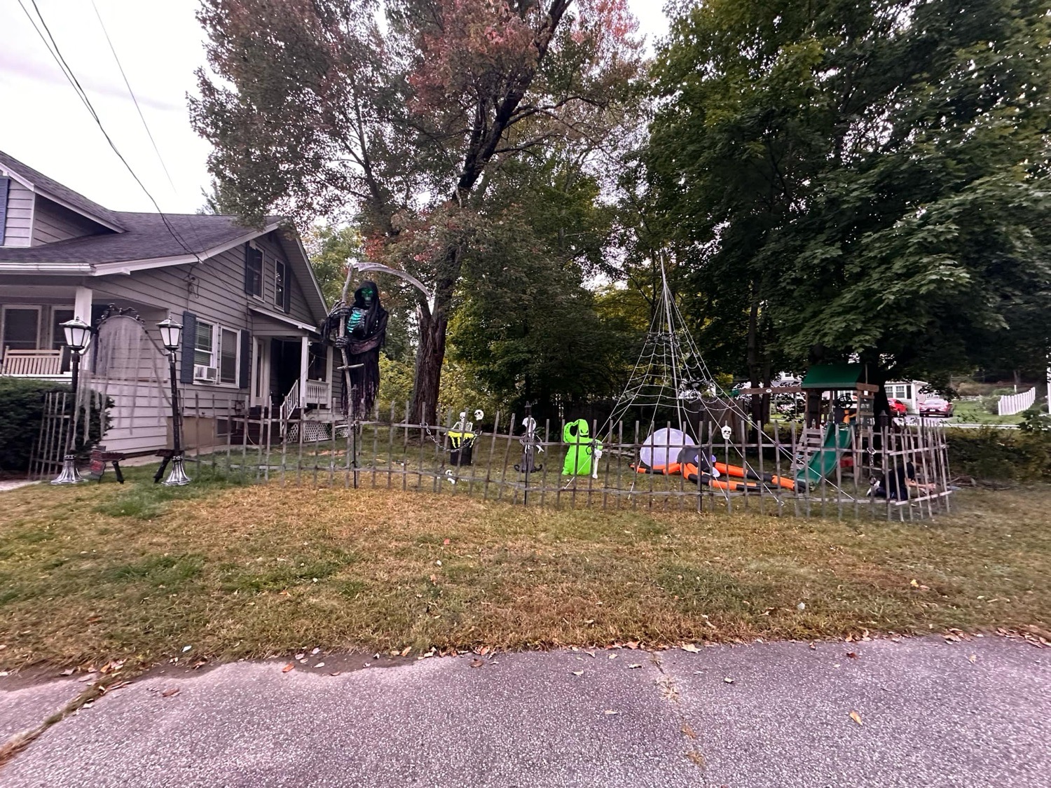 Woodland Rd