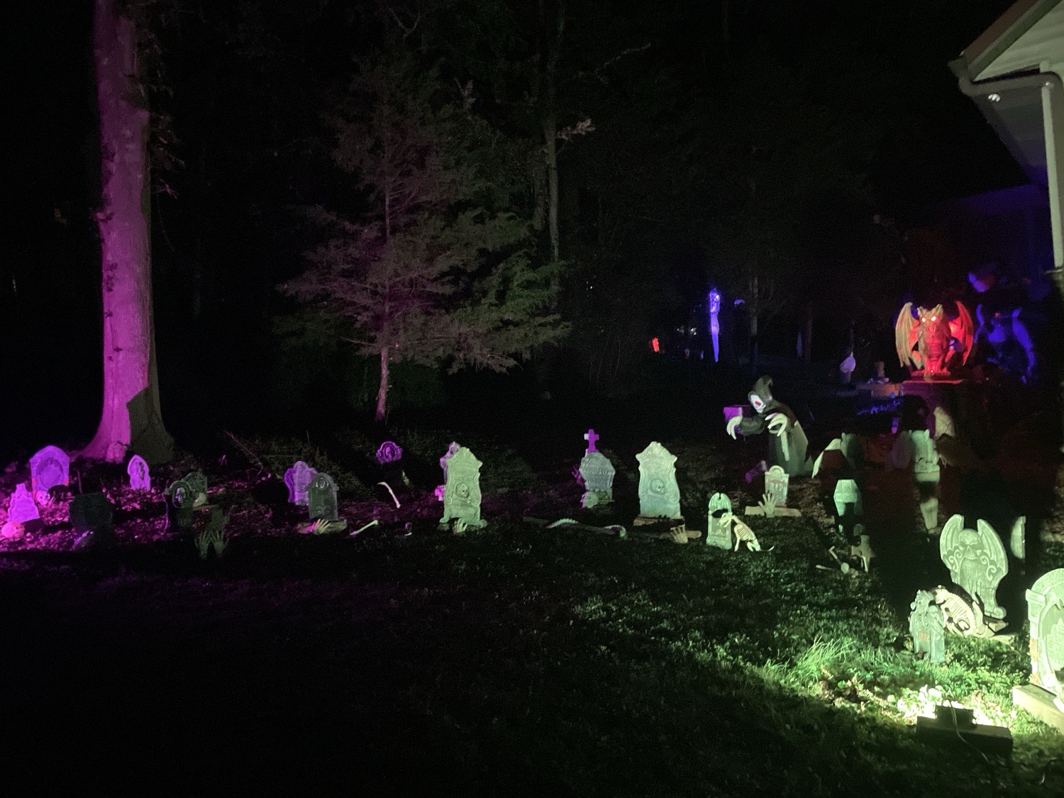 The Dead End HALLOWEEN DISPLAY