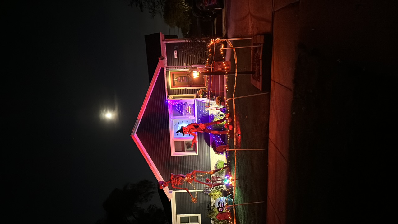 Haunt On Oak Ave