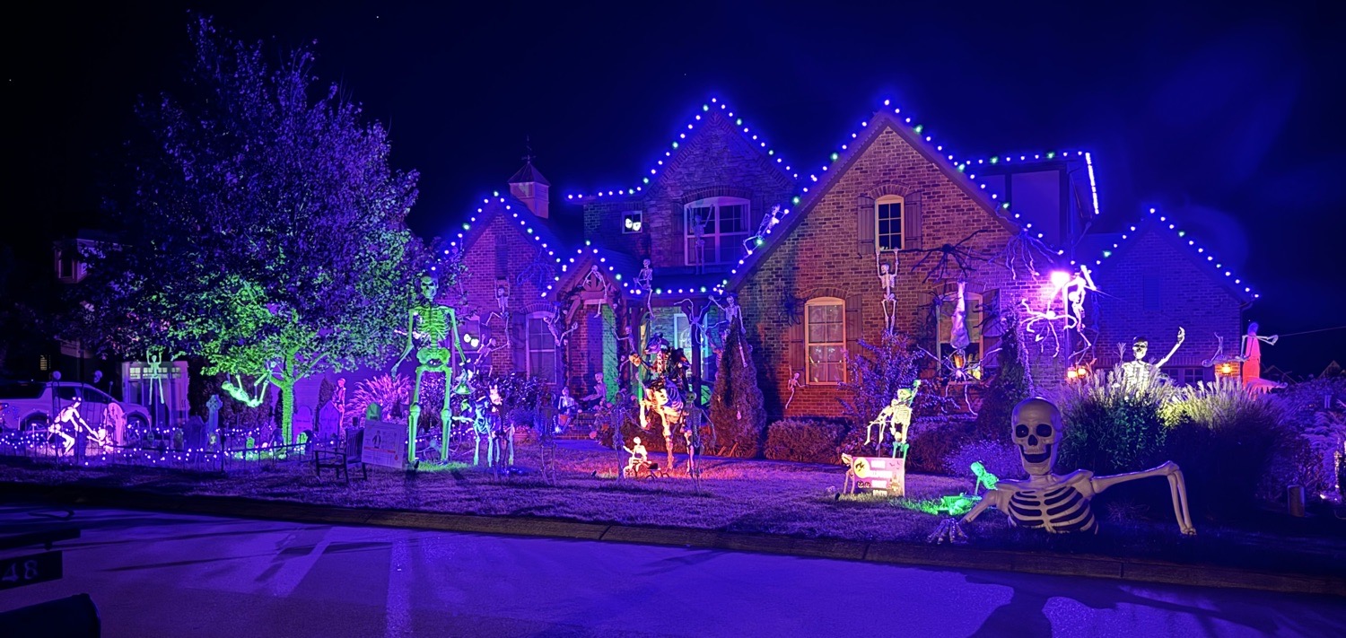 Biz Manor Fright house
