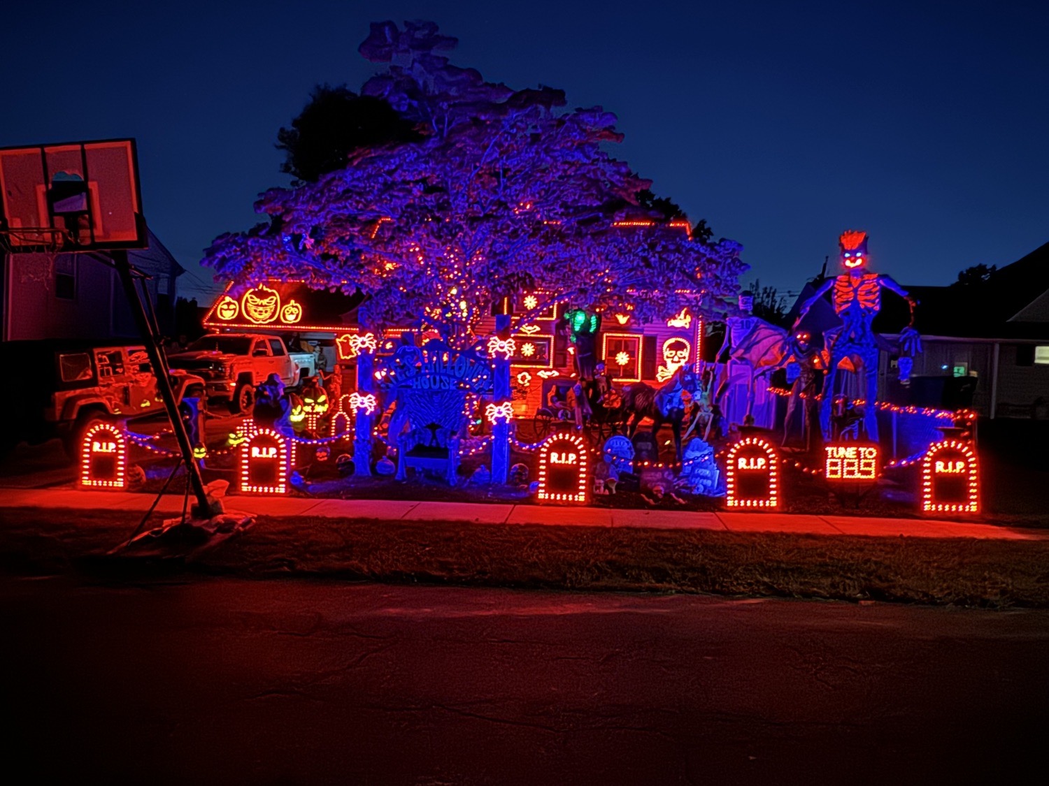 KYES HALLOWEEN HOUSE