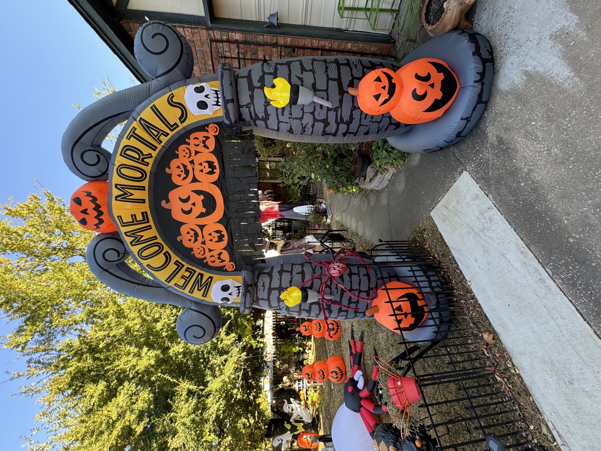 Nana & Papa’s Haunted Yard