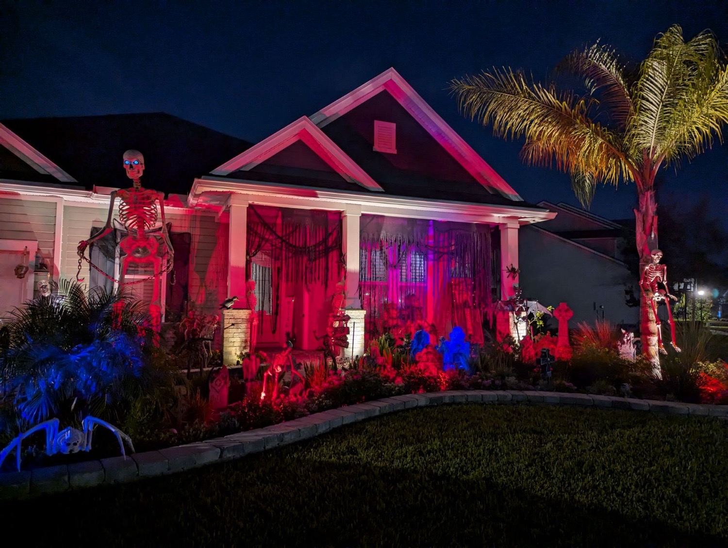 Serra Halloween House