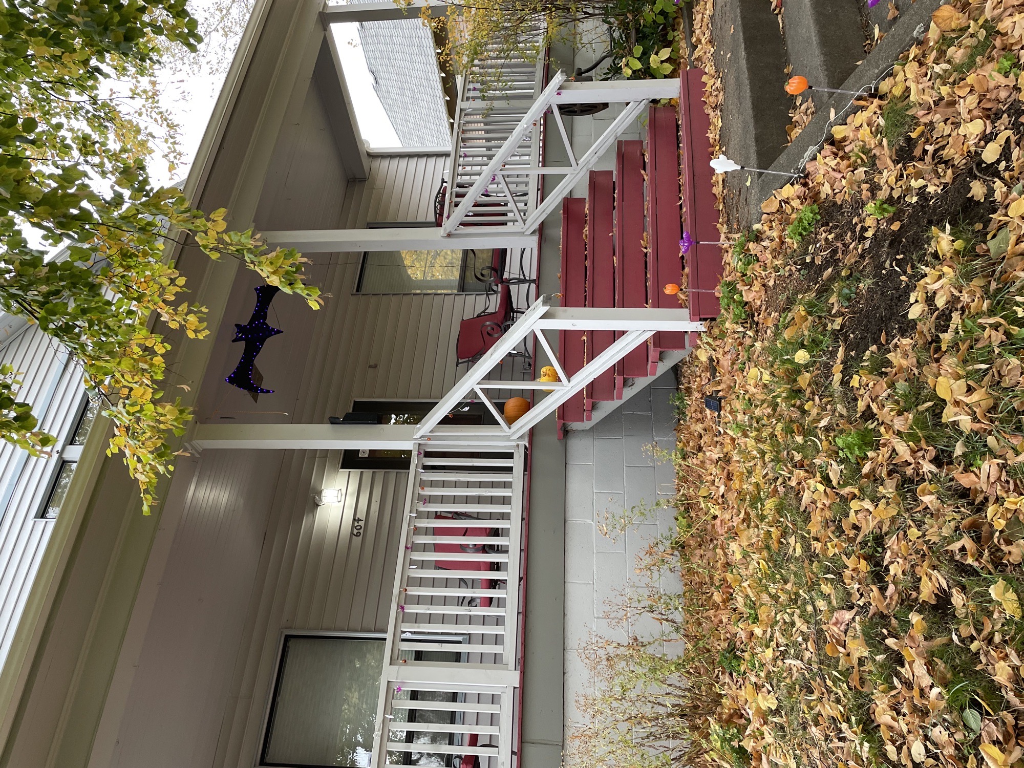 604 Main Ave