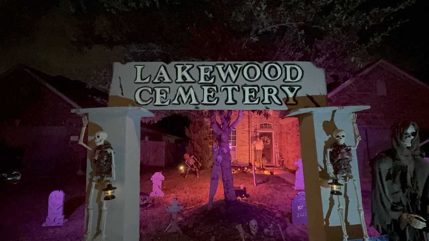 Lakewood Cemetery - House Of Horrors