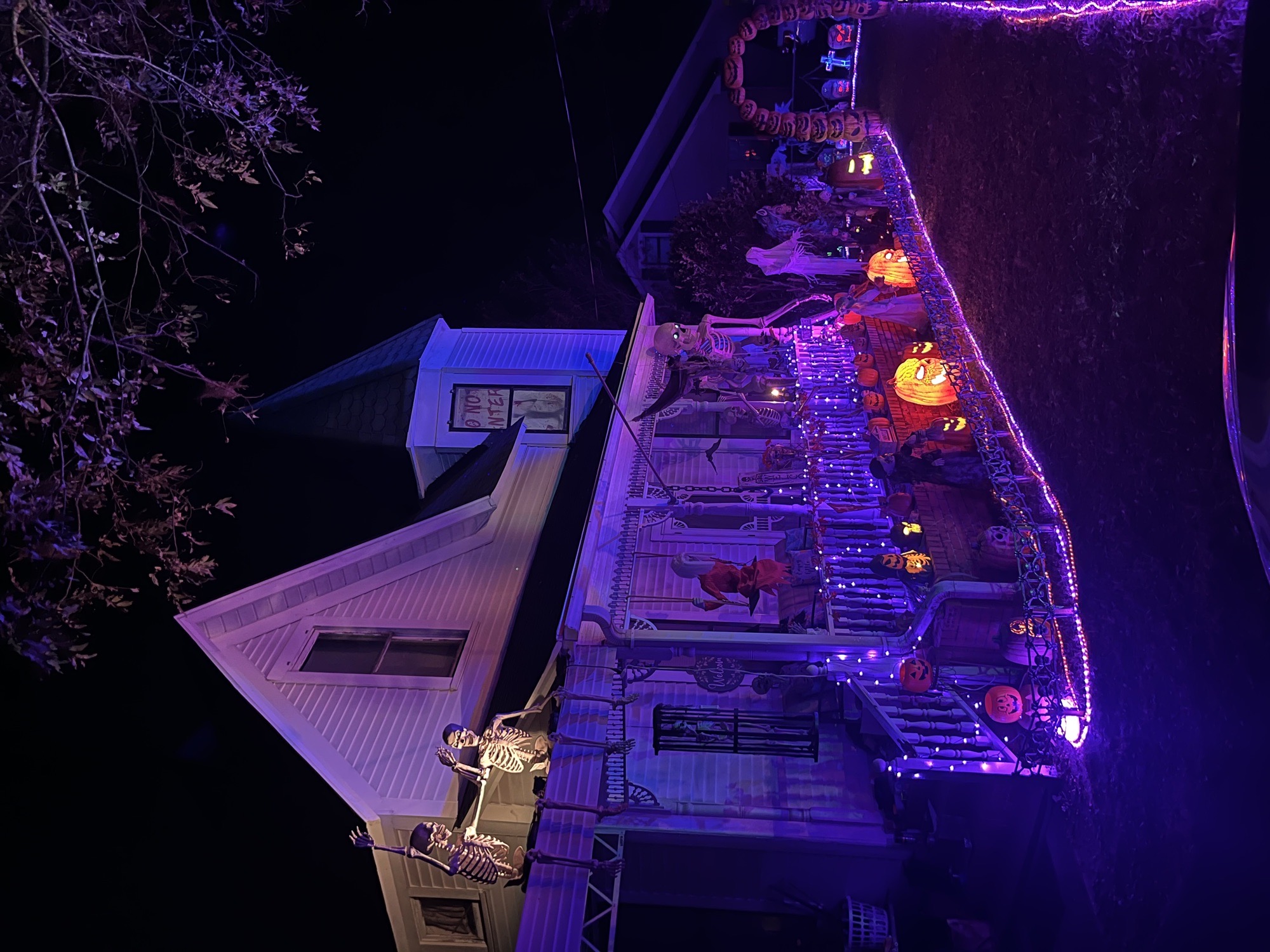 Thorsby Halloween House
