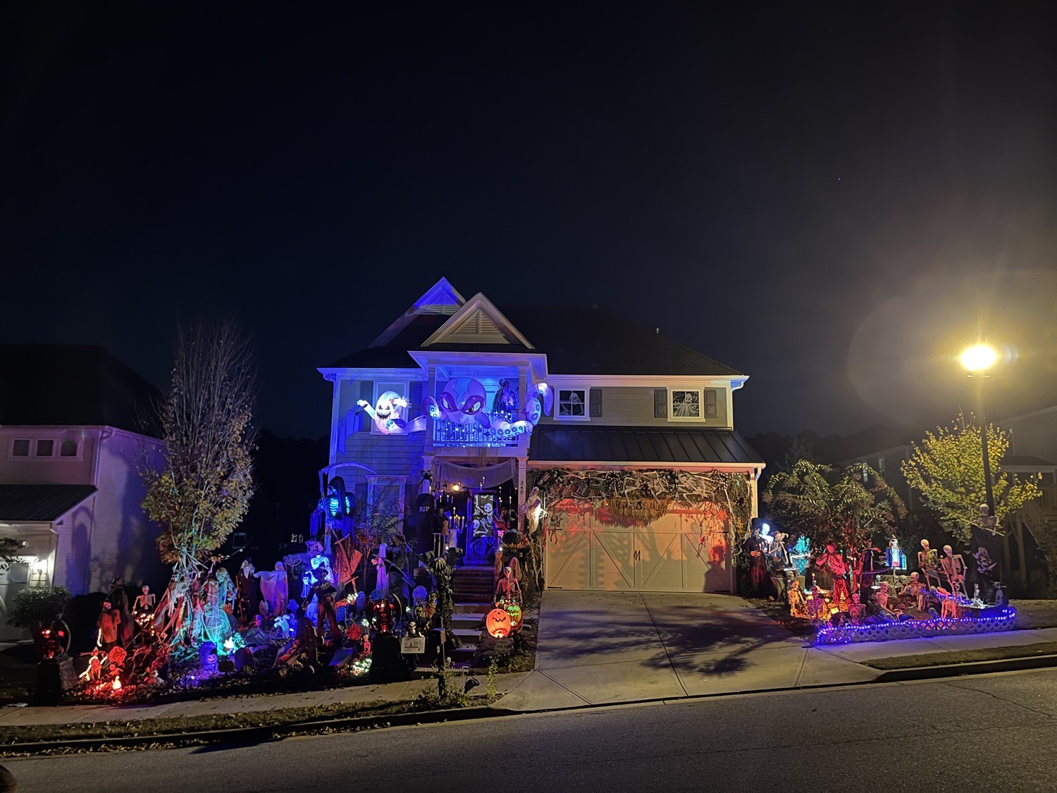 Singh Spooktacular
