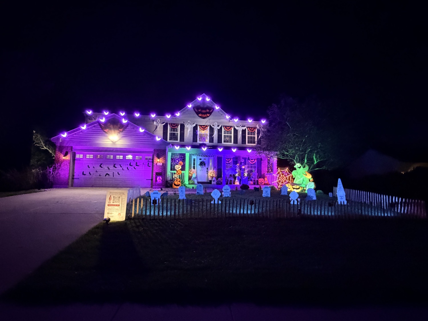 Causbys 90s Nostalgia Halloween House