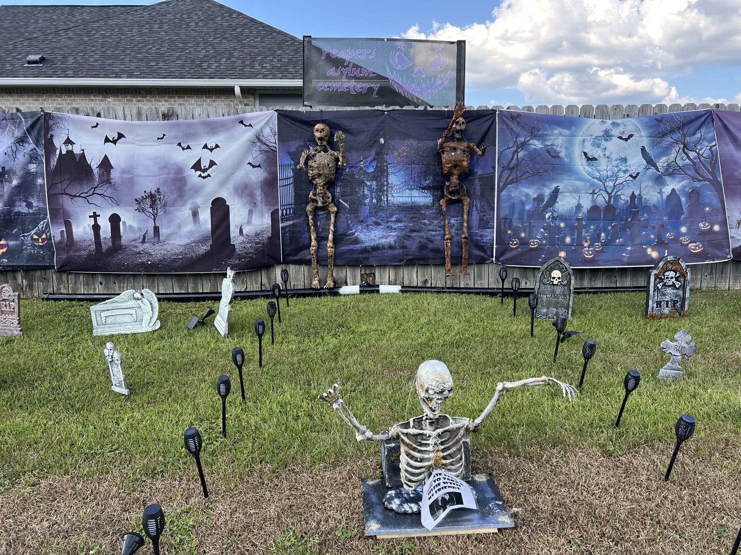 Reapers Alley/Reapers Asylum Cemetery