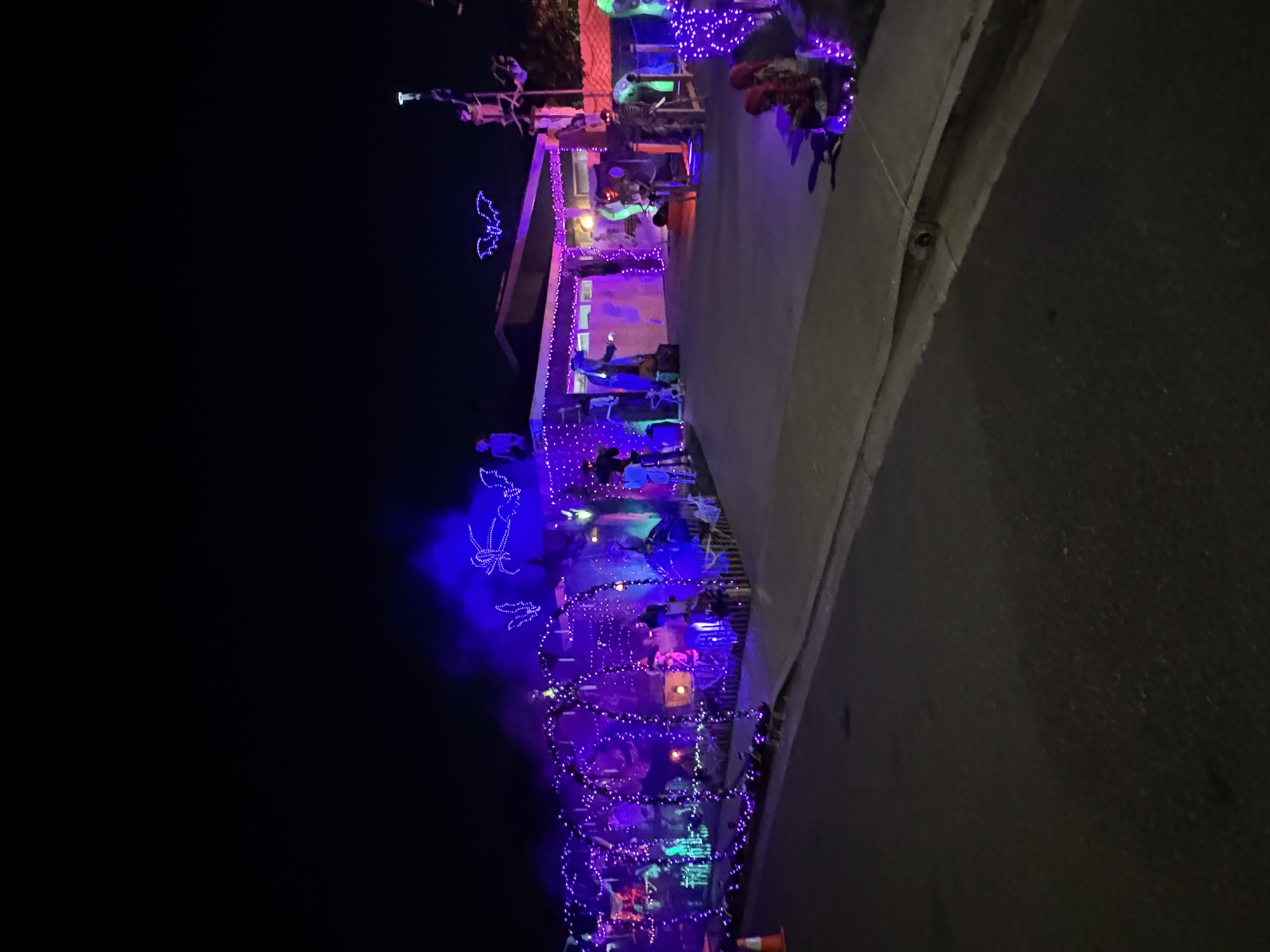 skullys saloon