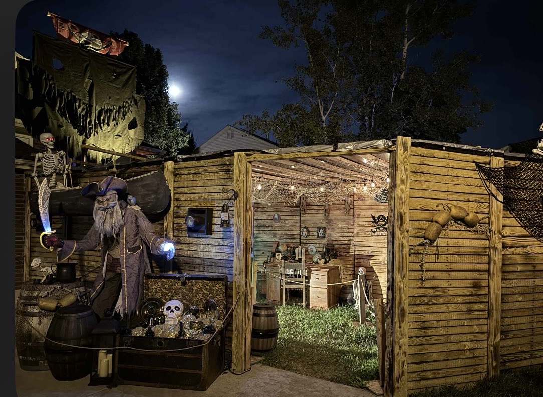 Bowes Pirate Cove