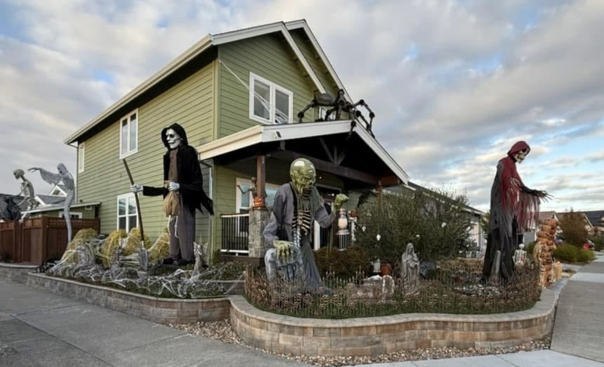 Hopper House of Giants