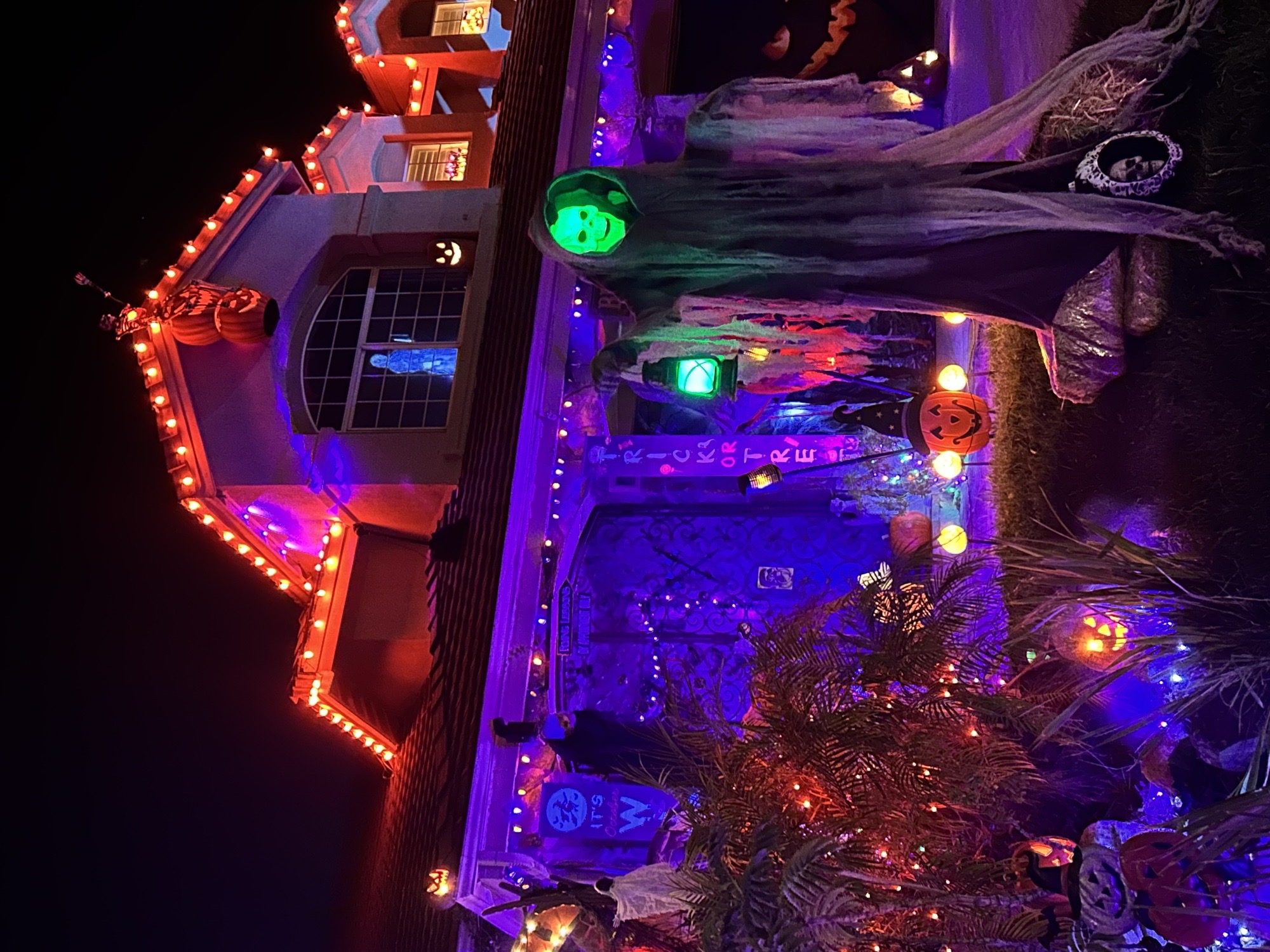 #CuestportHaunt Halloween House