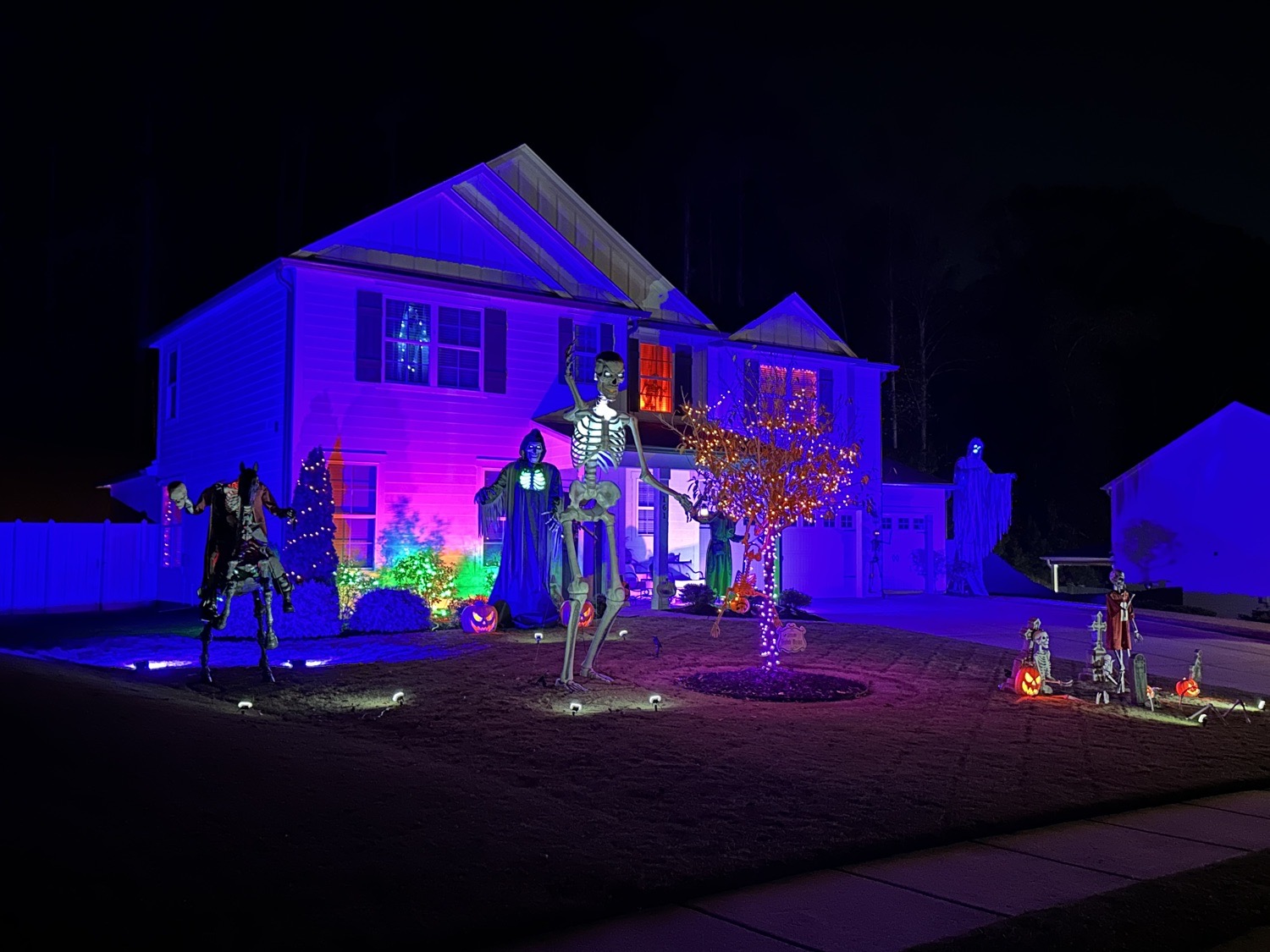 Haunted White House Of Helena (Creekview)