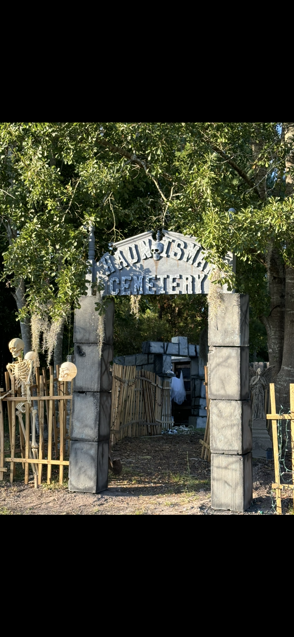 Hauntsman Cemetery