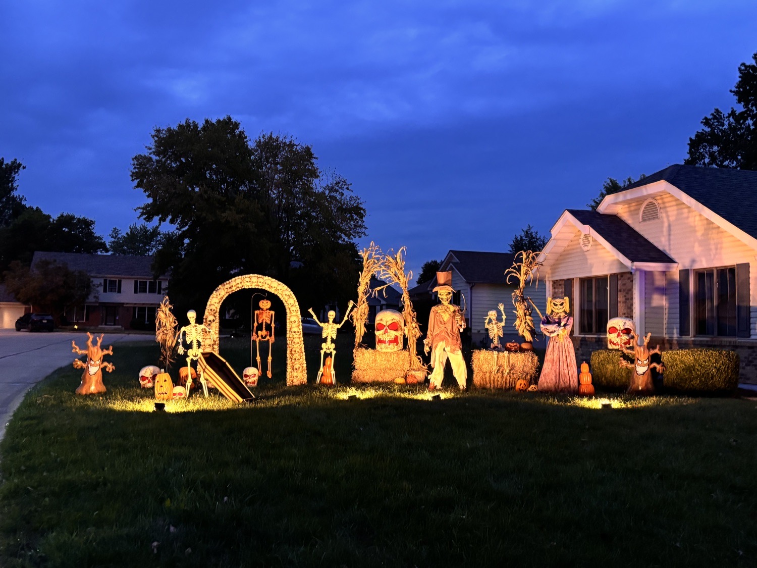 haunted manor- Ooogie Booogie