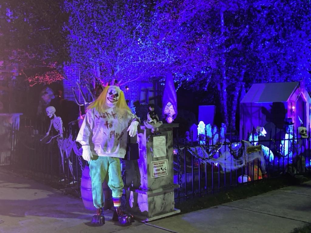 Timbers Pointe Cemetery — haunted house in Tinley Park, IL
